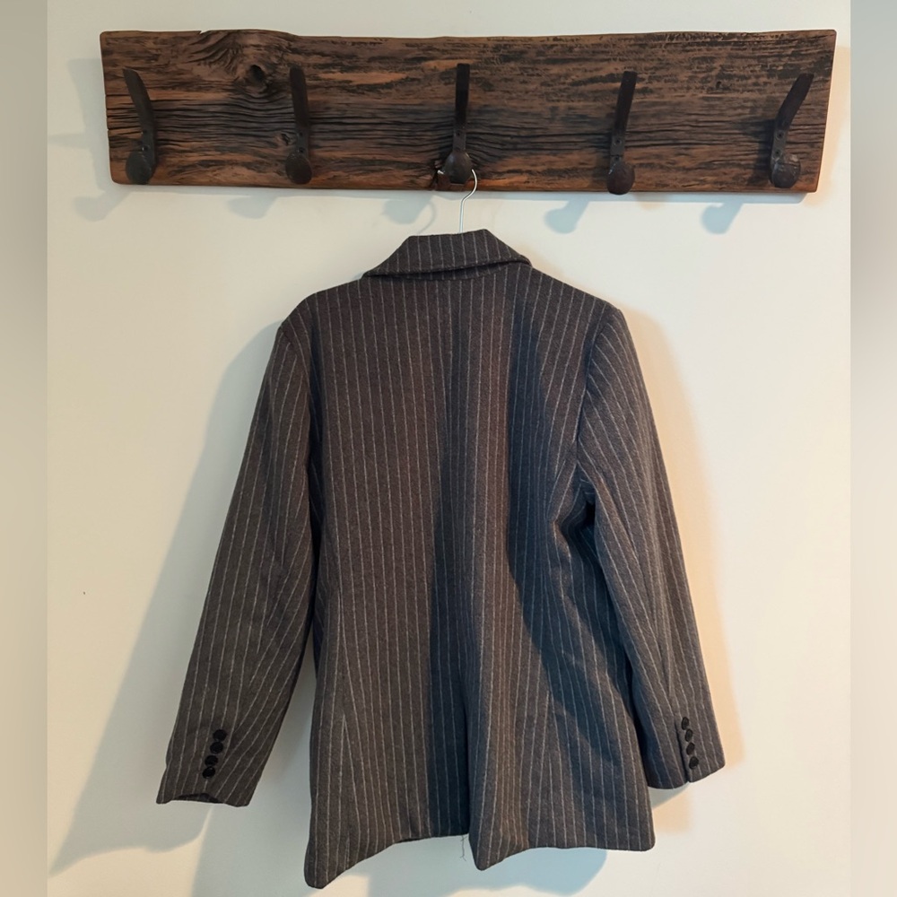 Universal Thread Gray Blazer - Picture 5 of 7